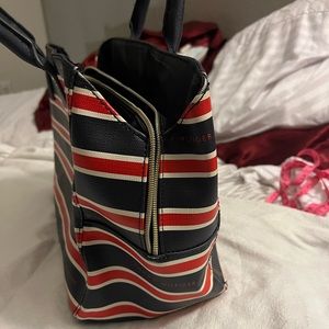 Tommy Hilfiger hand bag..